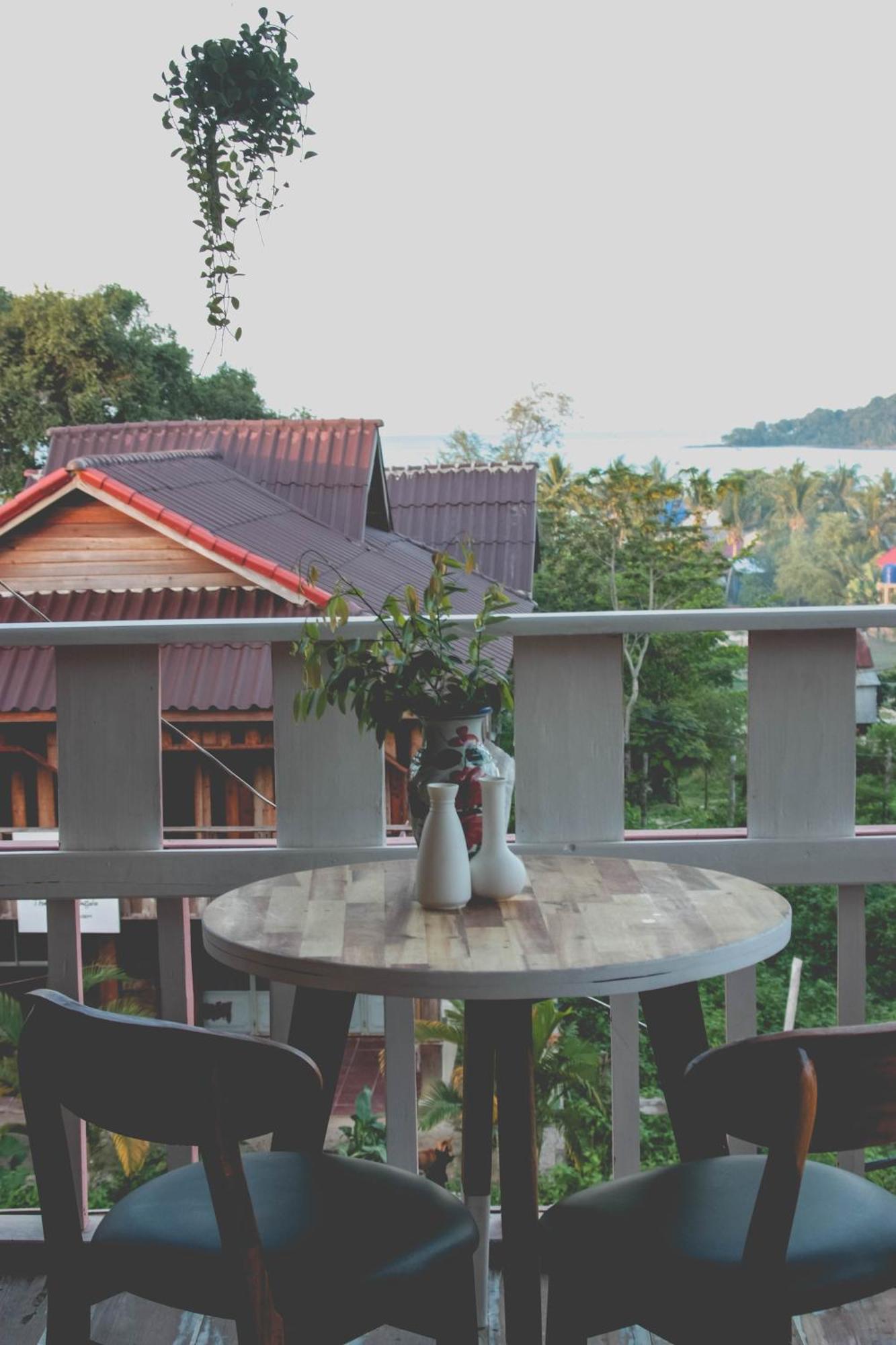 Dahlia Guesthouse Koh Rong Sanloem Exteriér fotografie